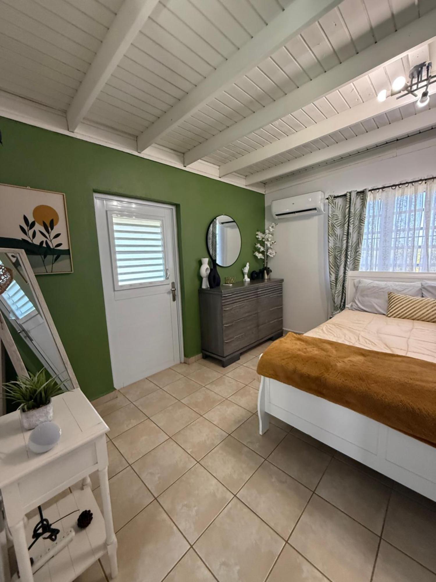 Playa Y Campo Getaway Apartment Isabela Exteriör bild